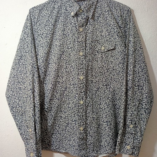 Carhartt floral shirt size S like new, 100% cotton