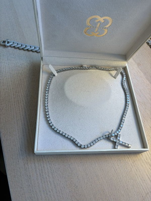 Tennis chain with cross 60 cm new from MMI Jewellers