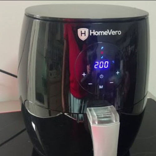 Homevero Air Fryer 2.5lt like new, black HV-AF3.3