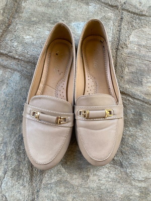 Ballet flats beige size 38 like new