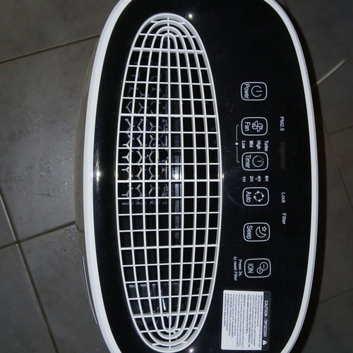 Inventor QLT-300 Air Purifier like new with original filter