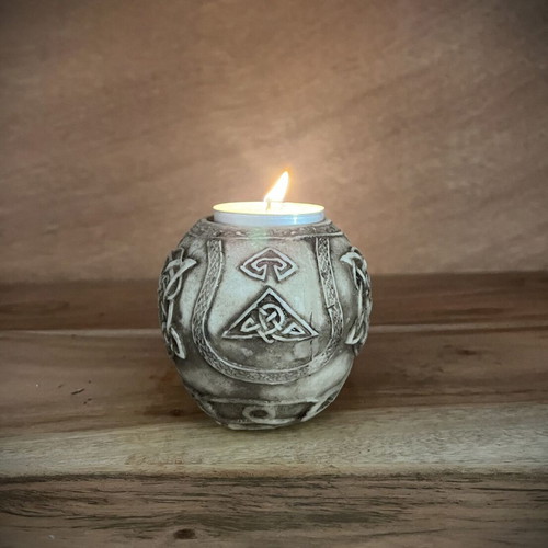 Skull candle holder for tealight candles, 7 cm height and diameter