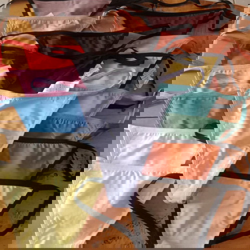 string εσώρουχα γυναικεία