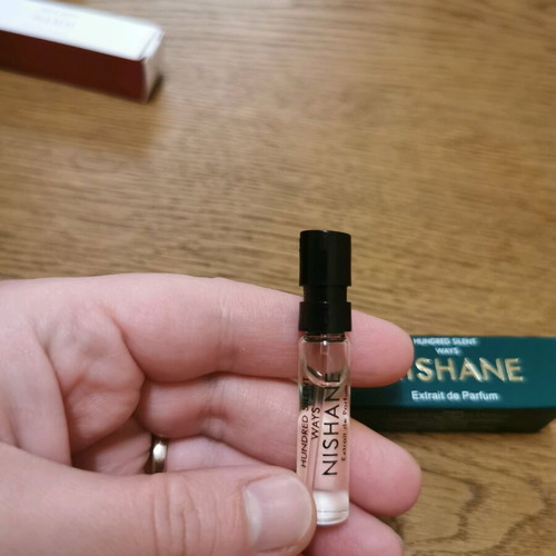 Nishane Hundred Silent Ways Extrait de Parfum tester like new 1.5 ml