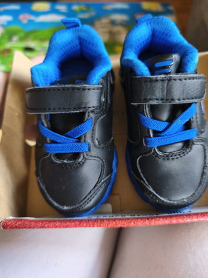 Baby shoes size 20 used, black and blue