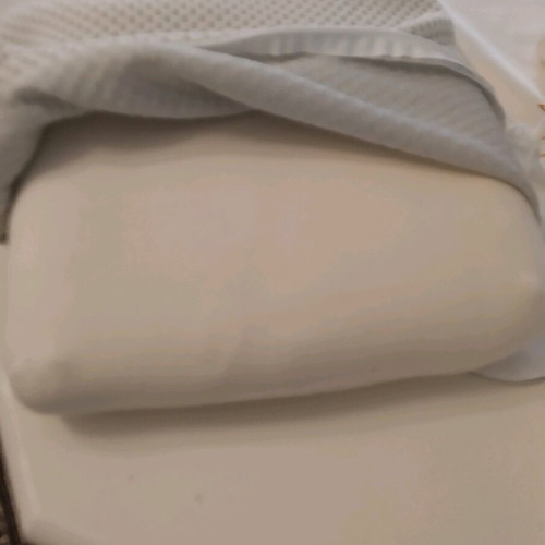 Onar anatomical sleep pillows like new with silicone