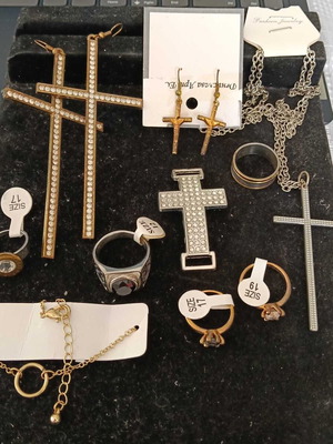 Set of 10 gold and silver jewelry with crosses