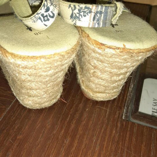 Tamaris platform sandals size 38 used, blue