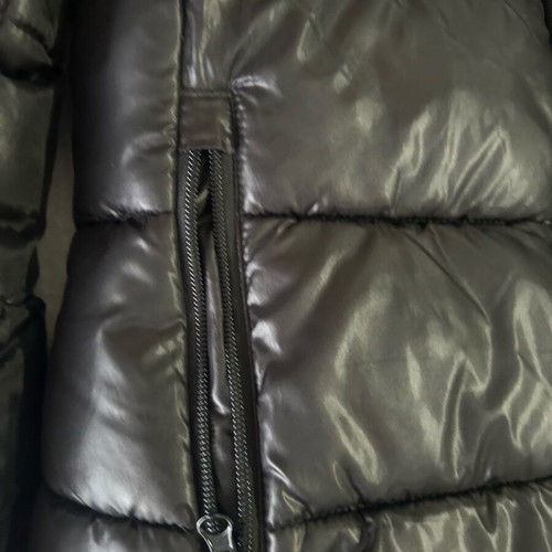 Women's puffer jacket black like new, size XL