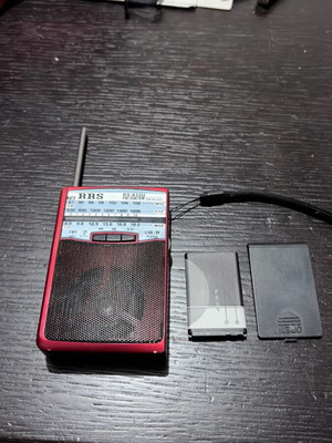 Radio fm μεταχειρισμένο με επαναφορτιζόμενη μπαταρία