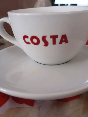 Προωθητική πορσελάνινη κούπα Costa με πιατάκι σαν καινούργια, μεσαίο μέγεθος