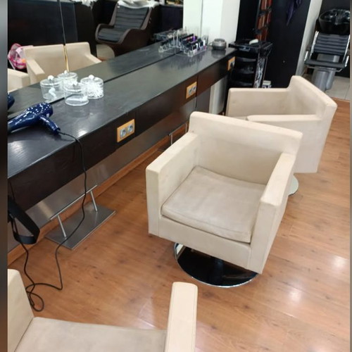 Hair salon for sale in Kallithea, 20 years
