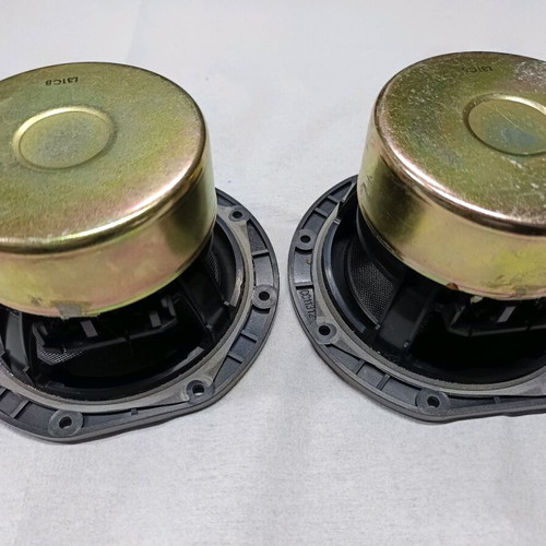 B&W LCR 3 speakers used in working condition