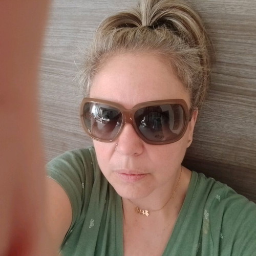 Burberry women's sunglasses like new, beige