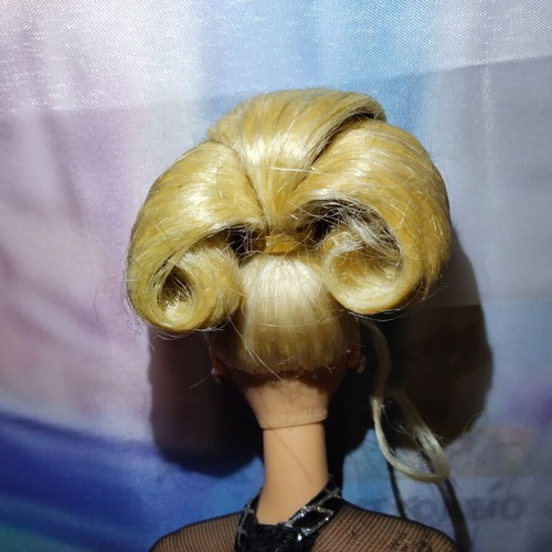 Crystal Jubilee Barbie 40th Anniversary doll 1991/1999