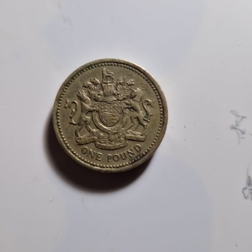 1983 United Kingdom One Pound Coin used with Royal Coat of Arms