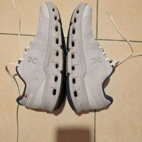 On Running Shoes used, white and grey, size 41