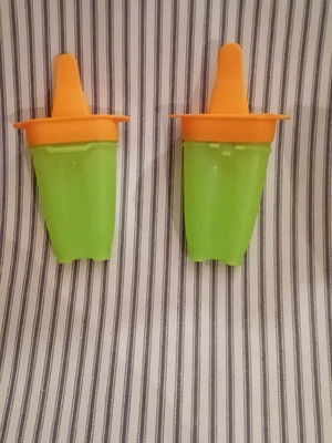 Ice pop molds like new, set of 6 pieces