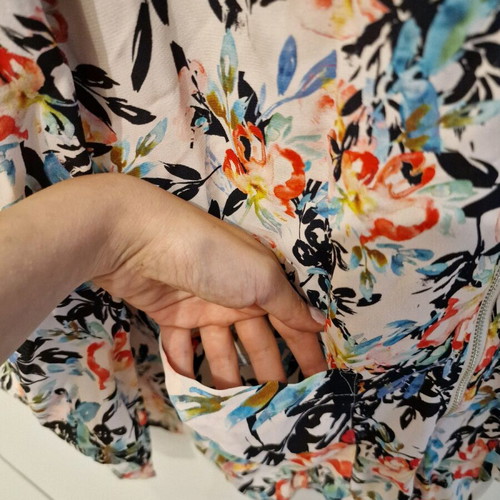 French Connection floral blouse new, size XS/S