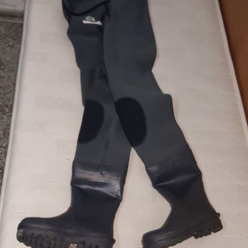 Cannelle Waders new, 90% Neopren, waterproof, warm, size 38-39