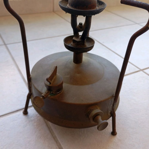 Bat old gas stove used, made in Germany
