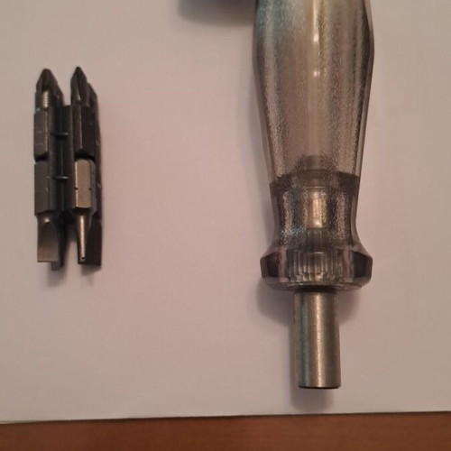 Screwdriver with 8 interchangeable bits new