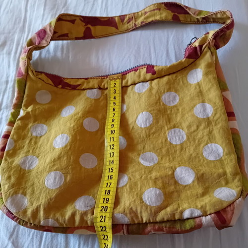 Kipling Vintage Hobo Bag like new, polychrome shoulder style