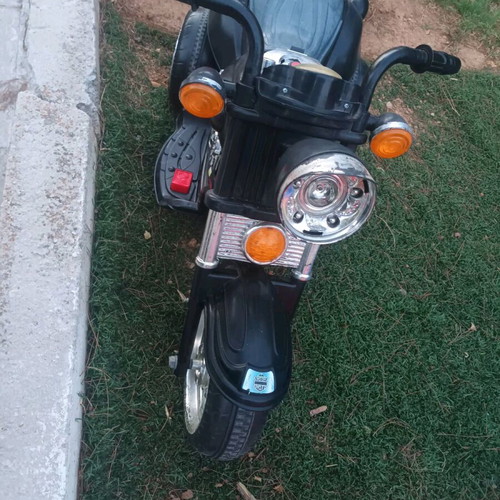 Children's electric motorcycle used without battery and charger