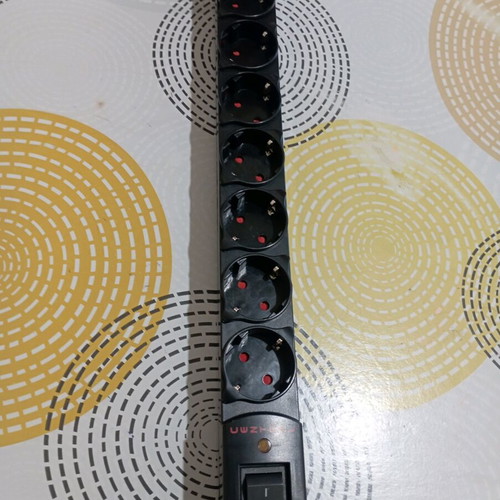 Central power strip 8 sockets Schuko with grounding pin and 2m cable new
