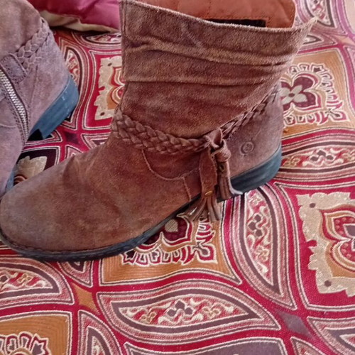 Brown boots used, comfortable, size 37