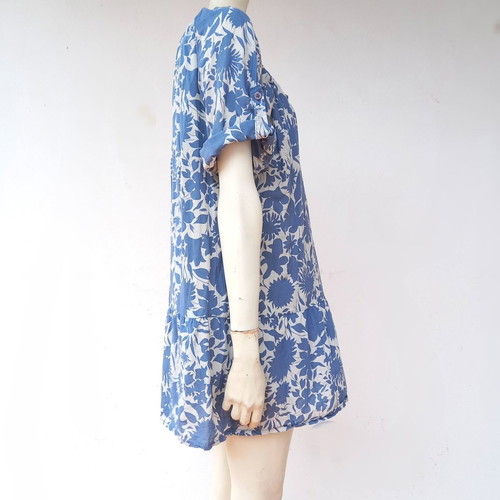 Mini cotton dress with very wide fit