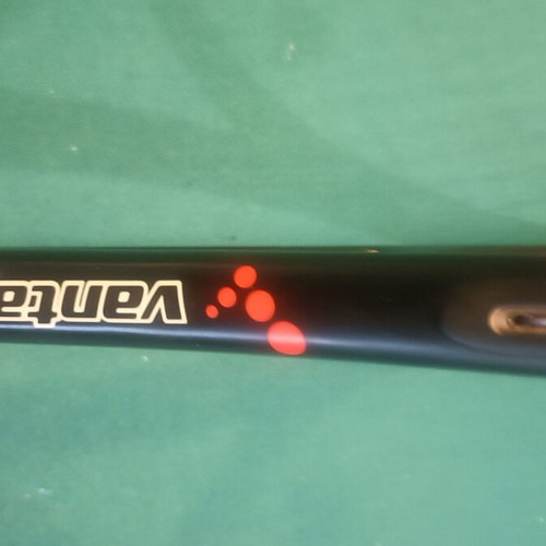 Vantage 95 tennis racket grip 4, flex 63, like new