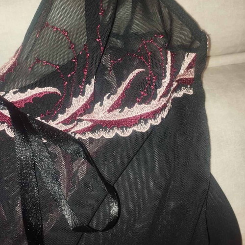 Lingerie sexy baby doll black, like new with pink and red details
