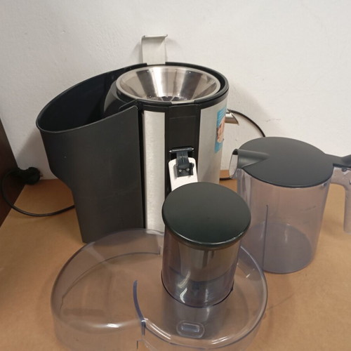 Phillips juice extractor