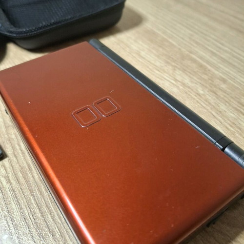 Nintendo DS Lite Black and Red like new with case and game
