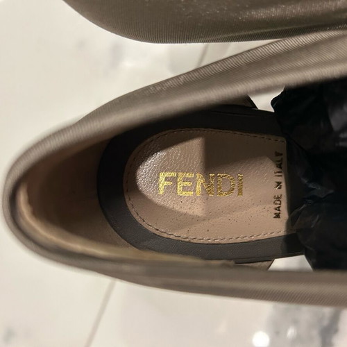 Fendi sandals like new, khaki, size 38