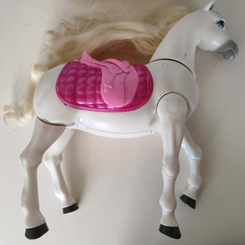 Mattel Barbie Dream Horse 2016 used