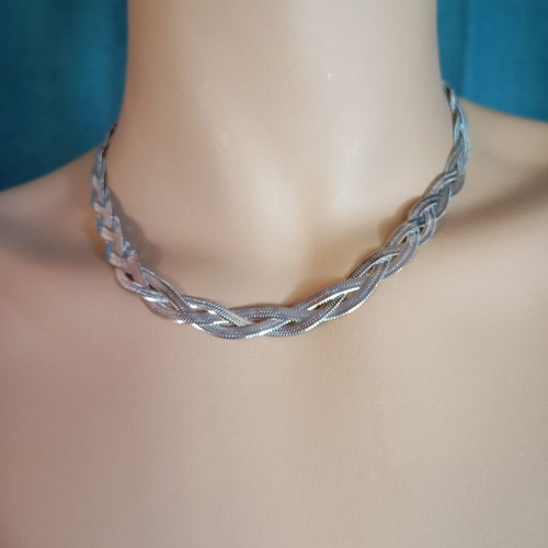 Stainless steel braided necklace new, silver color