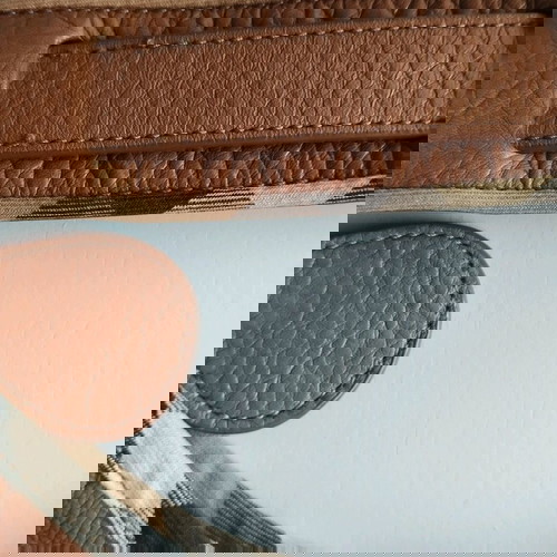 Δερμάτινη τσάντα ώμου Burberry καφέ μεταχειρισμένη