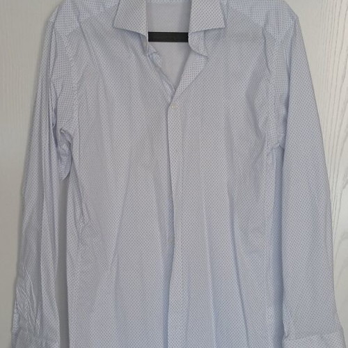 Vardas dress shirt like new, white with blue patterns, size L