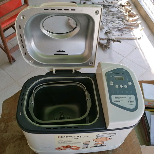 Kenwood bread maker BM300 like new