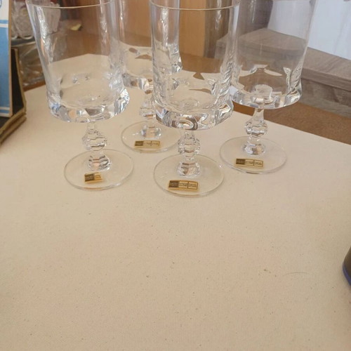 Set of 4 handmade crystal glasses like new