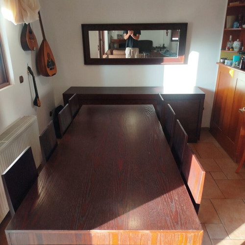 Dining room set like new, solid wood table, 8 chairs, buffet, mirror