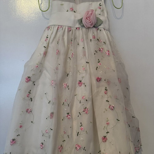 Cinderella dress like new, ecru color, age 2 years