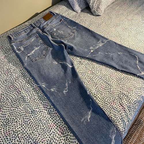 Bleached jeans used, size 40, straight fit