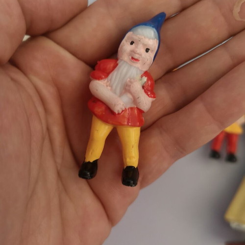 Snow White and the Seven Dwarfs figures set, six dwarfs