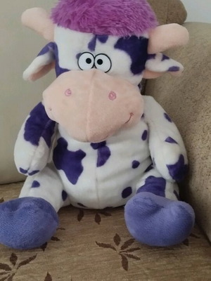 Λούτρινο ζωάκι αγελαδίτσα 30cm σαν καινούργιο, λευκό μωβ