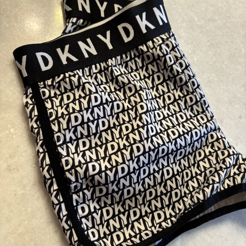 DKNY shorts new, black and white, size S