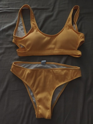 Bikini set size 36 new, ribbed texture, yellow mustard