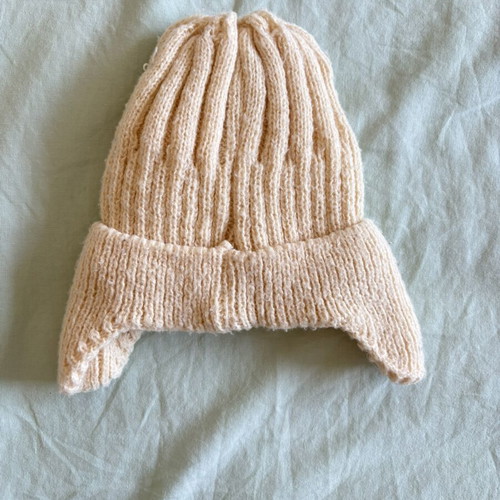 Unisex baby hat like new, beige with teddy bear